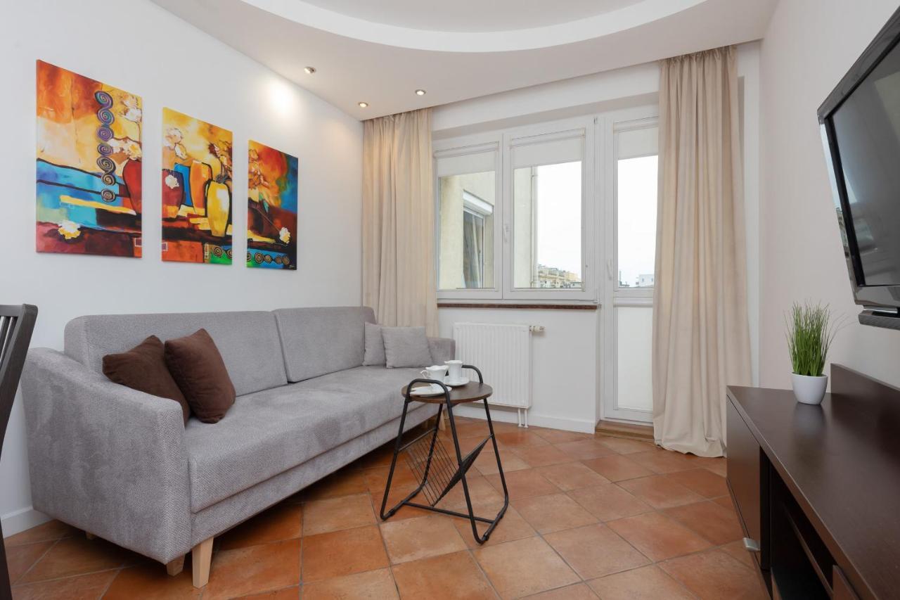 Cozy Apartment With Parking In Warsaw Ursus By Noclegi Renters Екстер'єр фото
